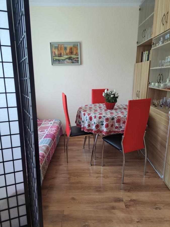 Ziemielu Mols Apartaments/Pirma Linija Pie Juras Liepaja Exterior photo